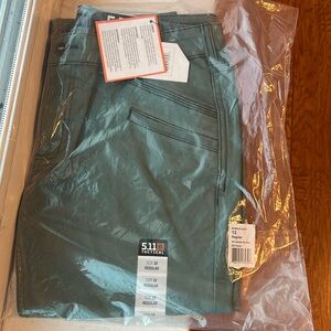 NWT 5.11 Women’s Defender flex pants size 12